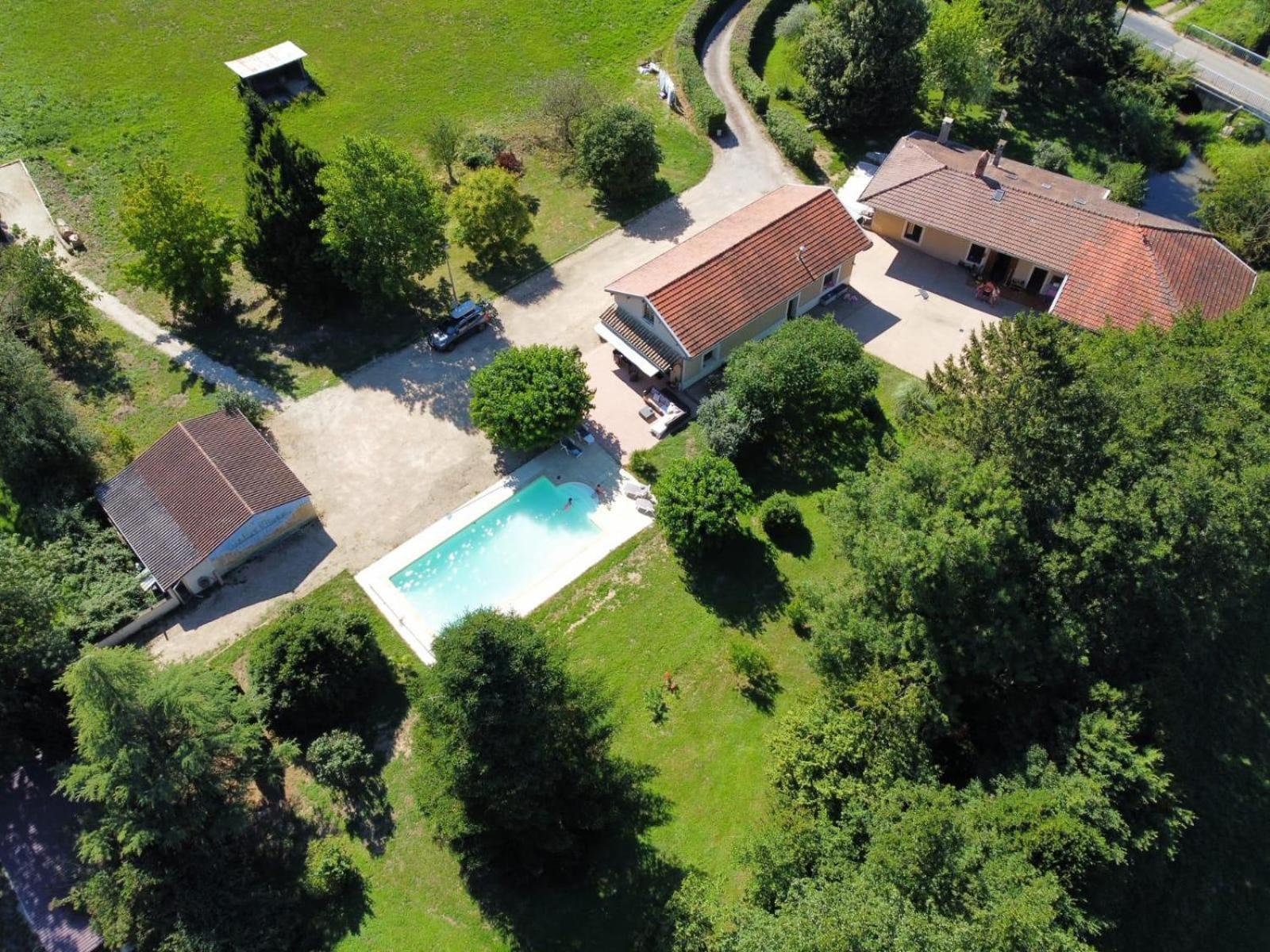 Gite A La Campagne Avec Piscine Biziat Eksteriør bilde